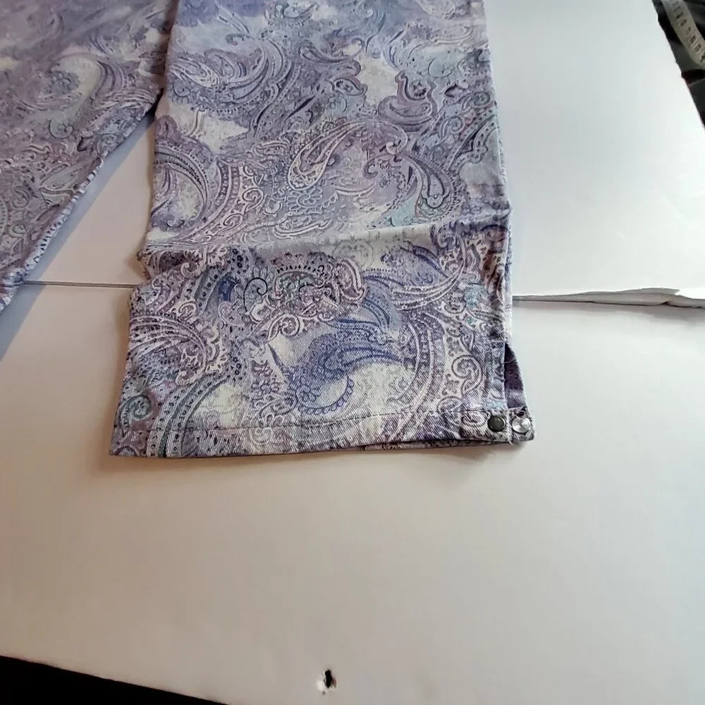 Gloria Vanderbilt Amanda Capri Jeans Lavender Kiss Prussian Paisley Print Size18 - Picture 15 of 16